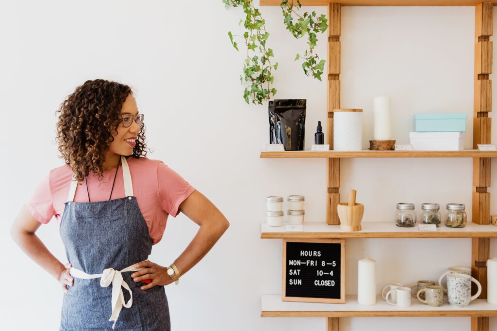 A-Women-In-Her-Shop_At-Home-Entrepreneur:10 Steps To Becoming An At-Home Digital Entrepreneur 10 Steps To Becoming An At Home Digital Entrepreneur